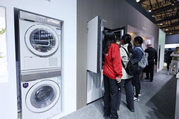 大财配资 白电巨头最新动作：美的拟分拆安得智联、海尔引入创新工场创始人