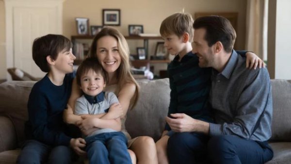 牛小散 生男生女不随机：妈妈年龄和基因或是关键